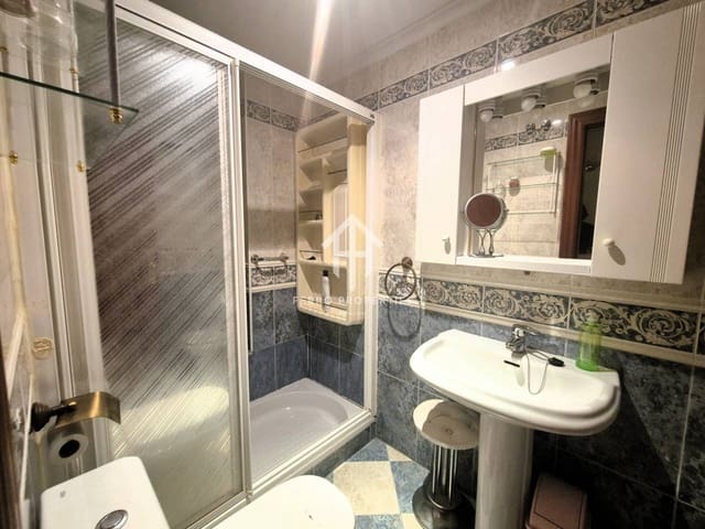 3 slaapkamer Flat te koop in Loja - € 90.000 (Ref: 9152618)