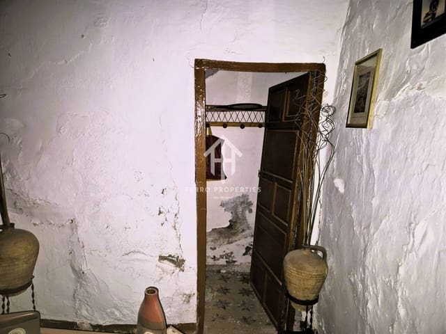 5 Zimmer Haus zu verkaufen in Loja - 69.900 € (Ref: 9152619)