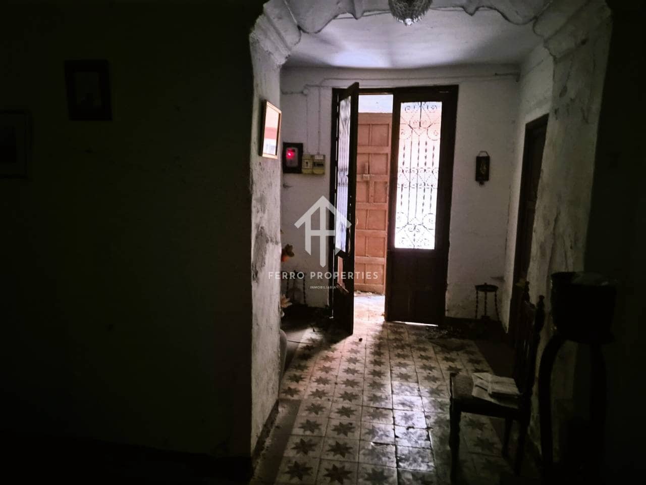 5 slaapkamer Huis te koop in Loja - € 69.900 (Ref: 9152619)