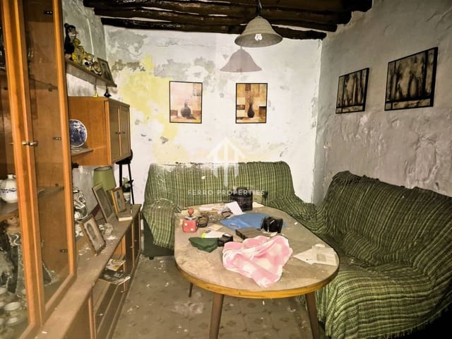 5 Zimmer Haus zu verkaufen in Loja - 69.900 € (Ref: 9152619)