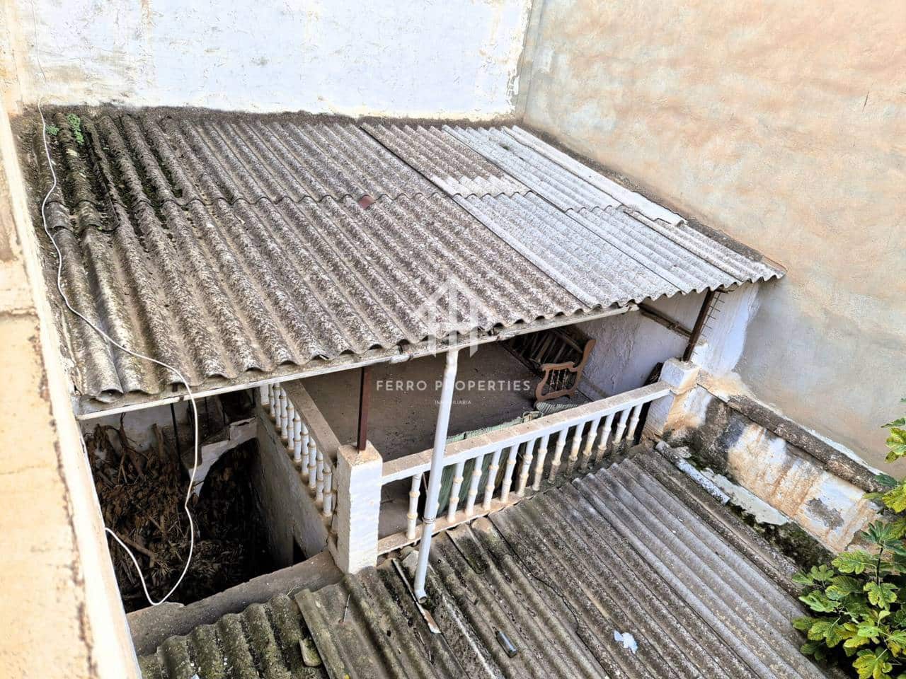 5 slaapkamer Huis te koop in Loja - € 69.900 (Ref: 9152619)