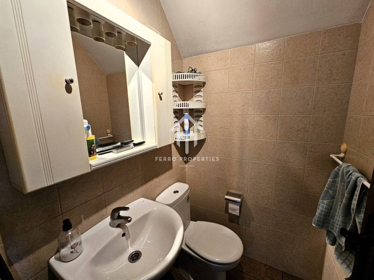 4 slaapkamer Appartement te koop in Loja met garage - € 124.900 (Ref: 9152623)