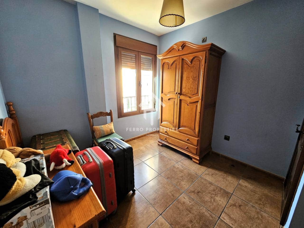 4 slaapkamer Appartement te koop in Loja met garage - € 124.900 (Ref: 9152623)