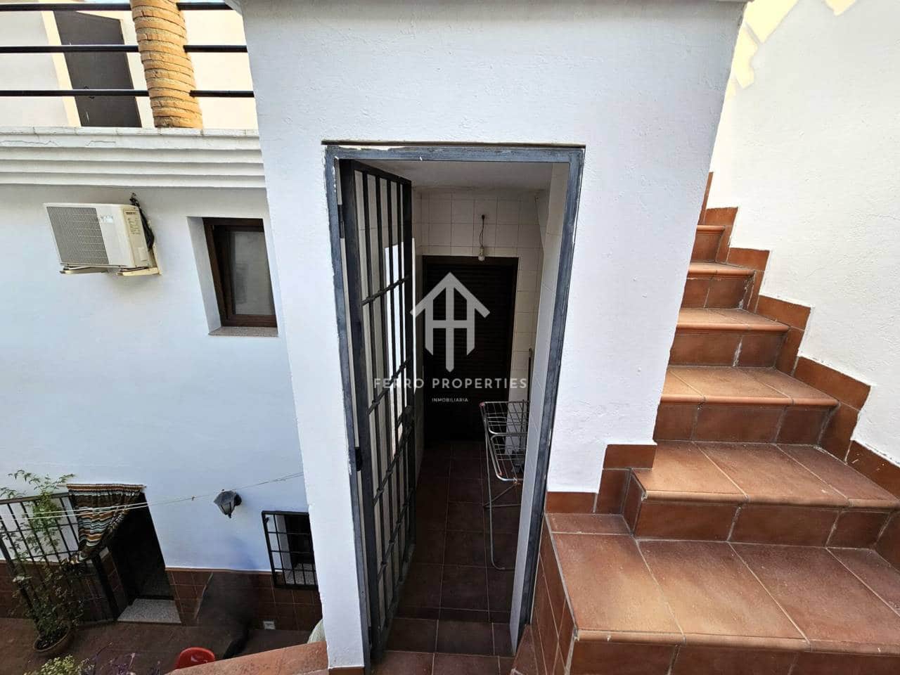 4 slaapkamer Appartement te koop in Loja met garage - € 124.900 (Ref: 9152623)