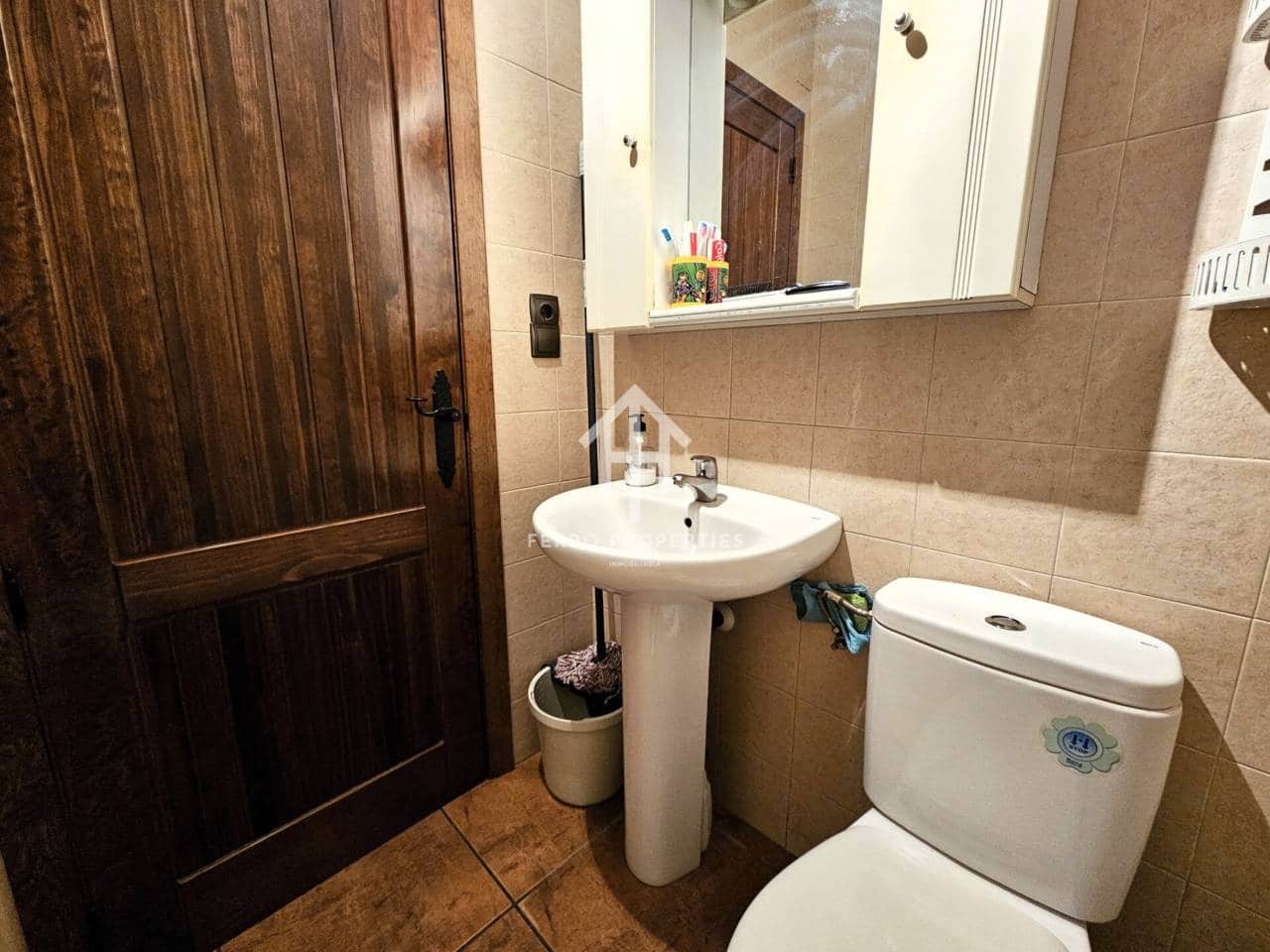 4 slaapkamer Appartement te koop in Loja met garage - € 124.900 (Ref: 9152623)