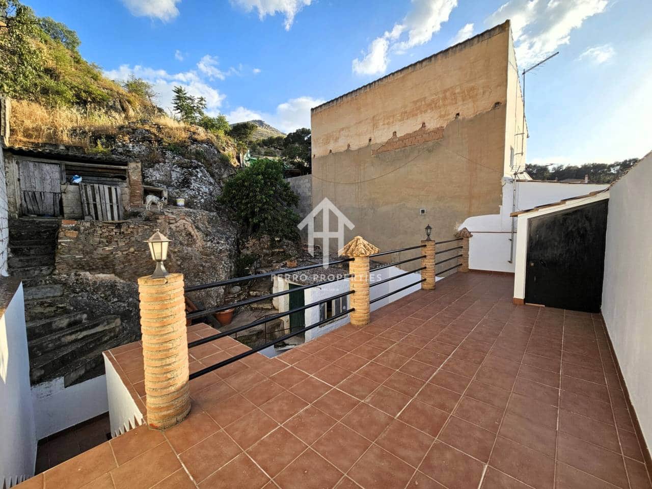 4 slaapkamer Appartement te koop in Loja met garage - € 124.900 (Ref: 9152623)