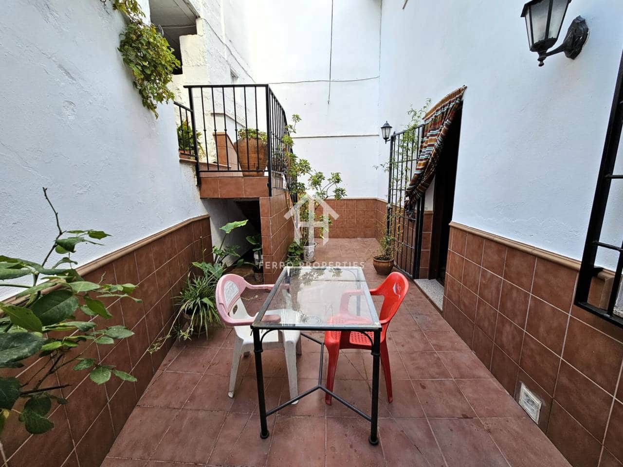 4 slaapkamer Appartement te koop in Loja met garage - € 124.900 (Ref: 9152623)
