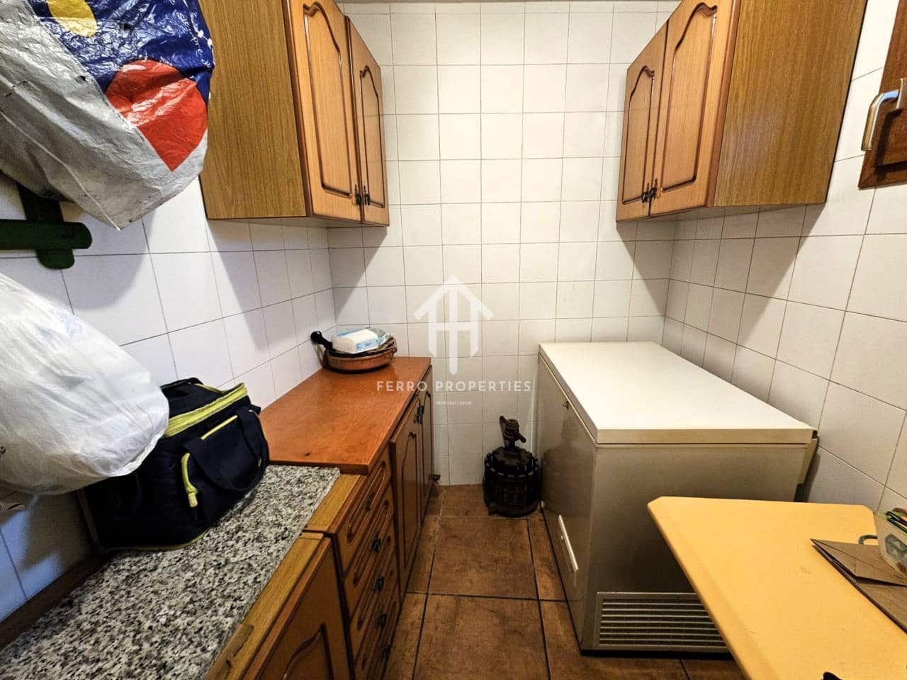 4 slaapkamer Appartement te koop in Loja met garage - € 124.900 (Ref: 9152623)