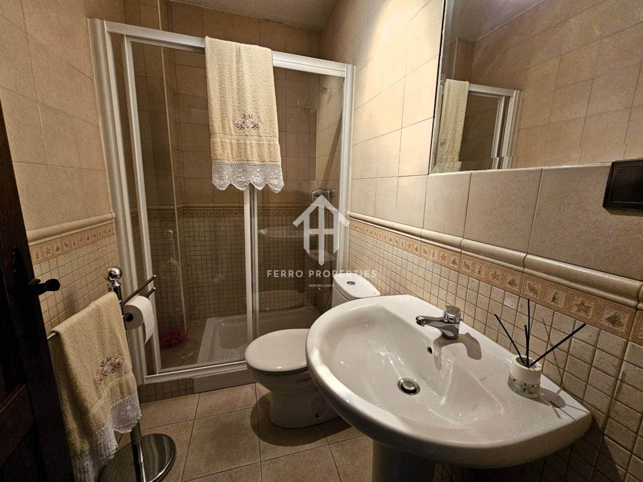 4 slaapkamer Appartement te koop in Loja met garage - € 124.900 (Ref: 9152623)