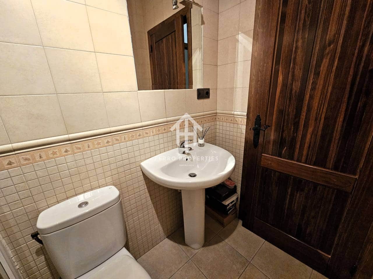 4 slaapkamer Appartement te koop in Loja met garage - € 124.900 (Ref: 9152623)