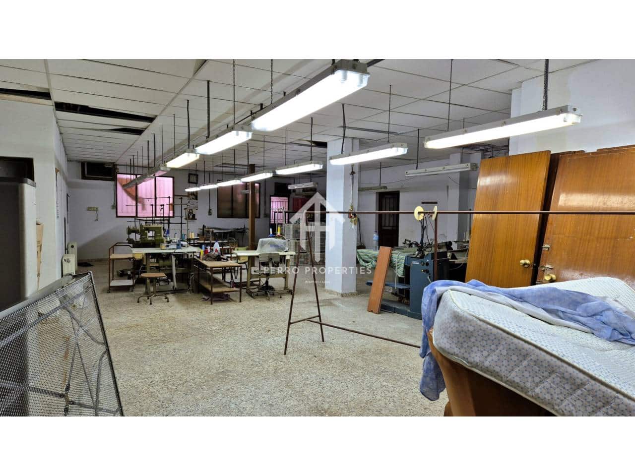 4 Zimmer Haus zu verkaufen in Loja mit Garage - 199.000 € (Ref: 9152625)