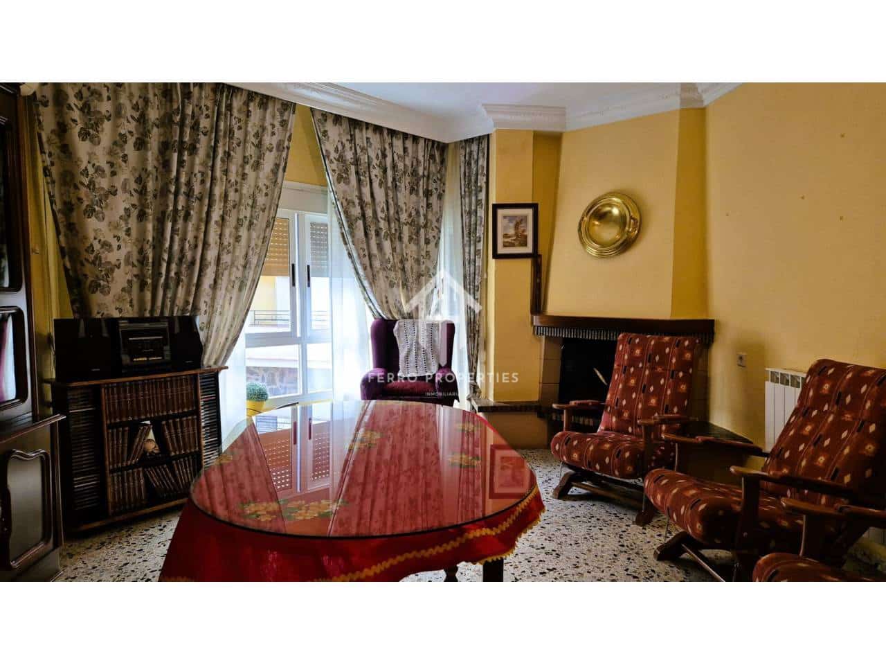 4 Zimmer Haus zu verkaufen in Loja mit Garage - 199.000 € (Ref: 9152625)