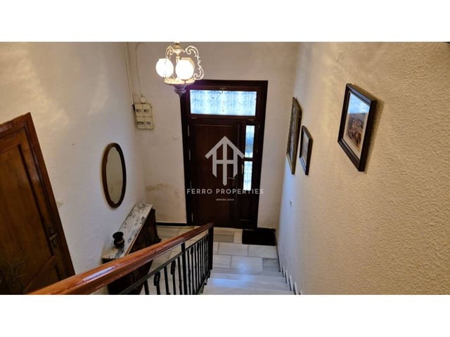 4 Zimmer Haus zu verkaufen in Loja mit Garage - 199.000 € (Ref: 9152625)