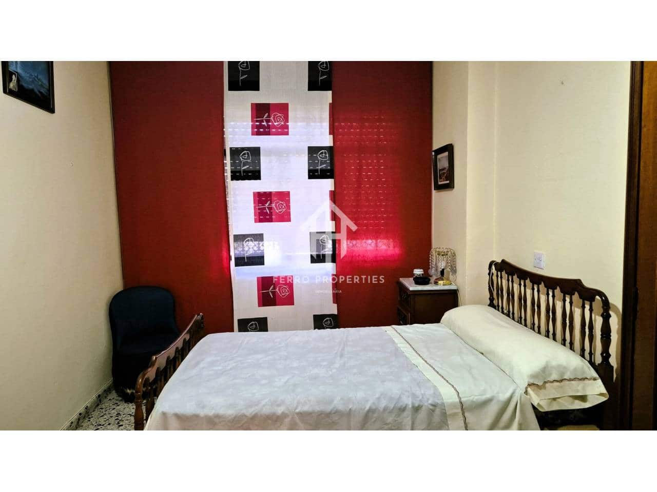 4 Zimmer Haus zu verkaufen in Loja mit Garage - 199.000 € (Ref: 9152625)