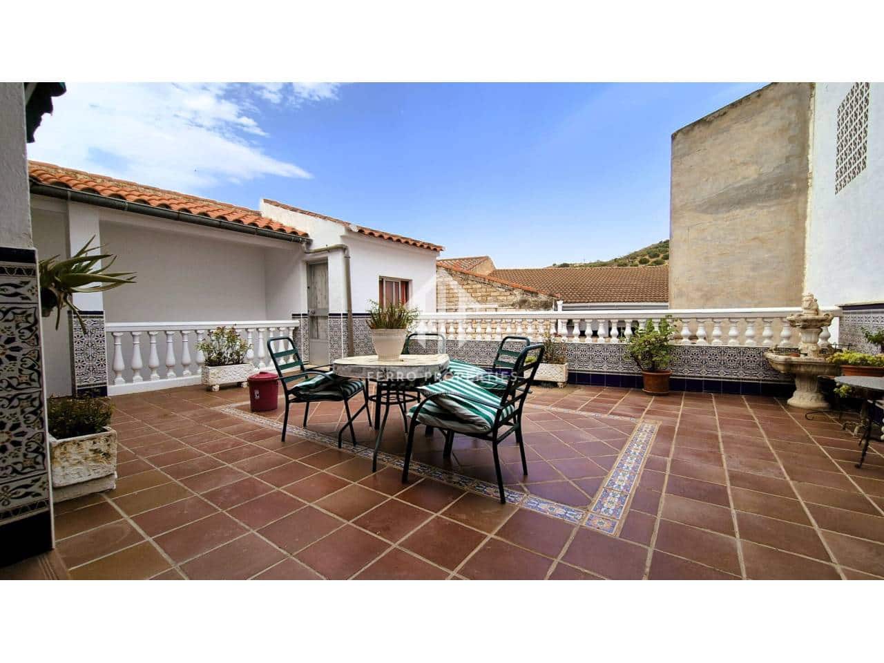 4 Zimmer Haus zu verkaufen in Loja mit Garage - 199.000 € (Ref: 9152625)