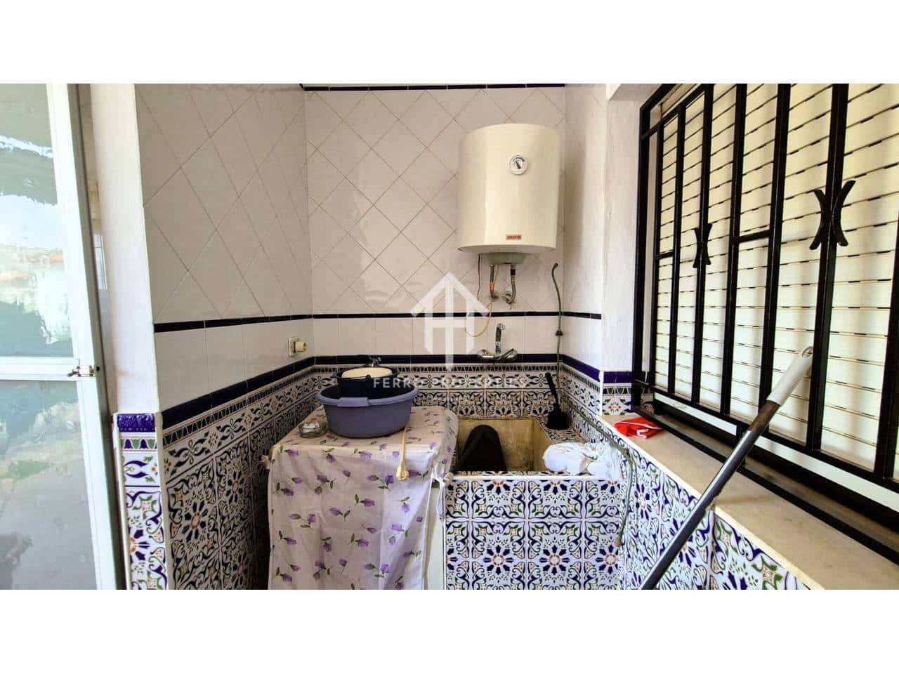 4 Zimmer Haus zu verkaufen in Loja mit Garage - 199.000 € (Ref: 9152625)