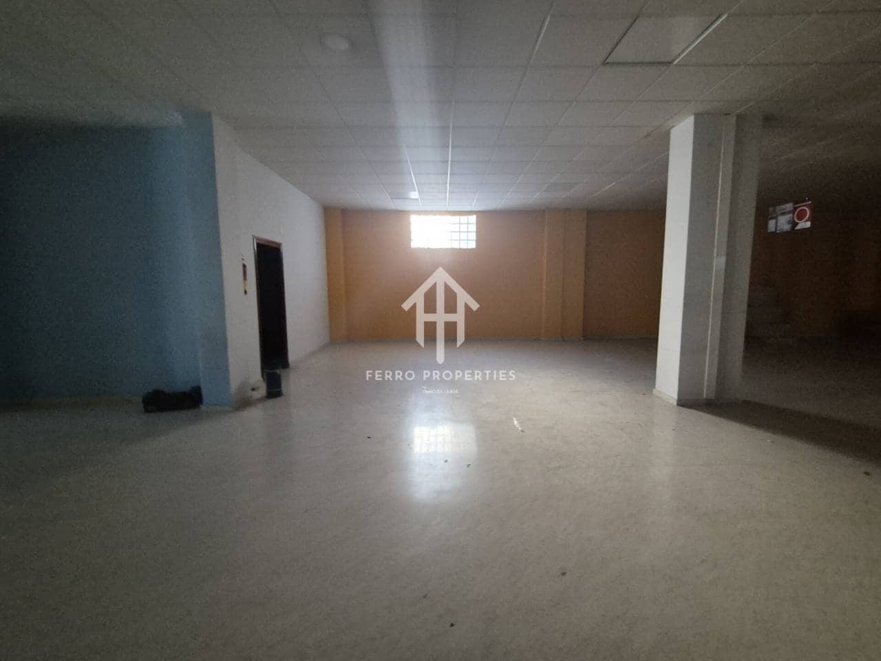 Erhverv til salg i Albolote - € 750.000 (Ref: 9152632)