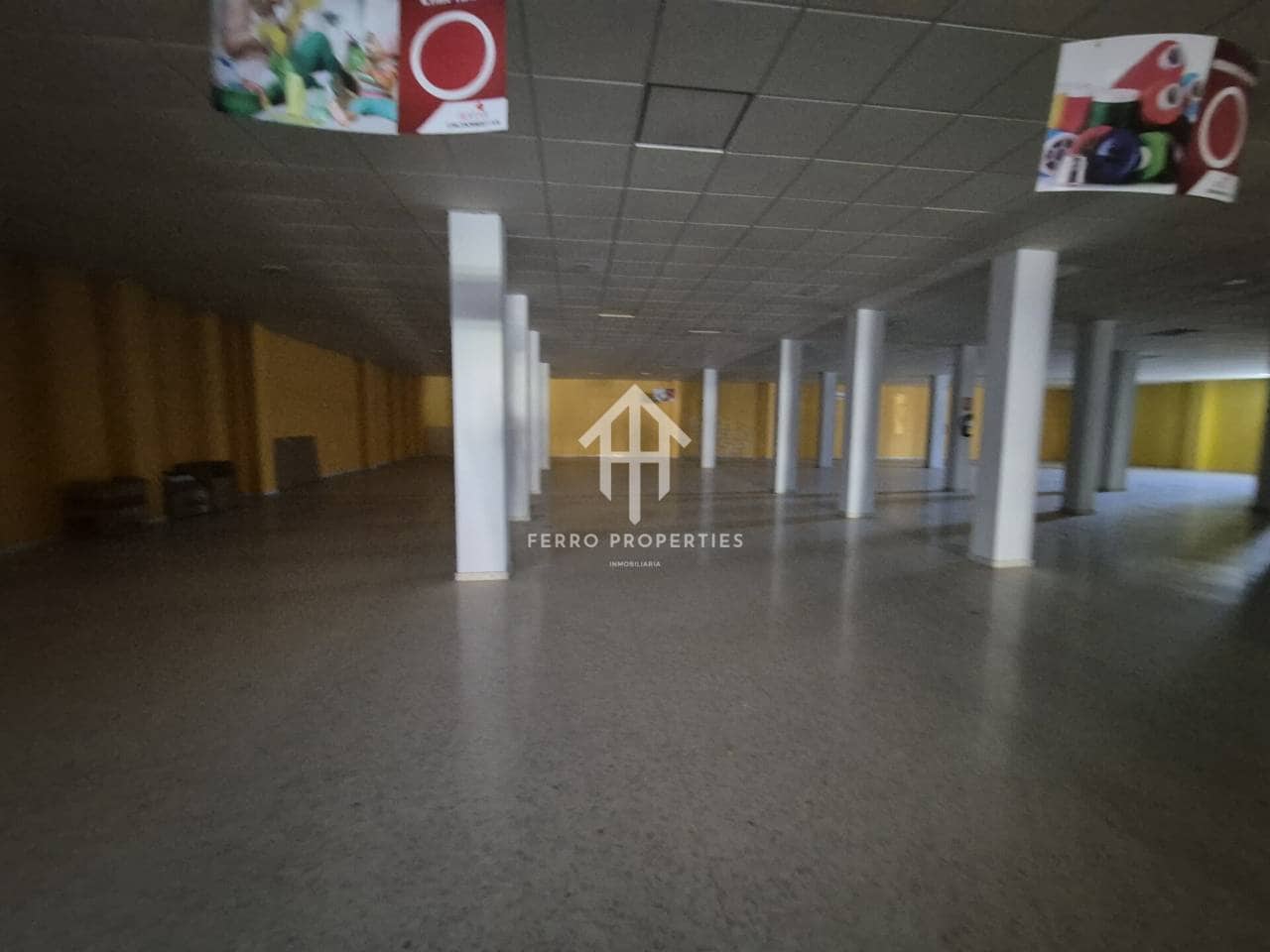 Erhverv til salg i Albolote - € 750.000 (Ref: 9152632)