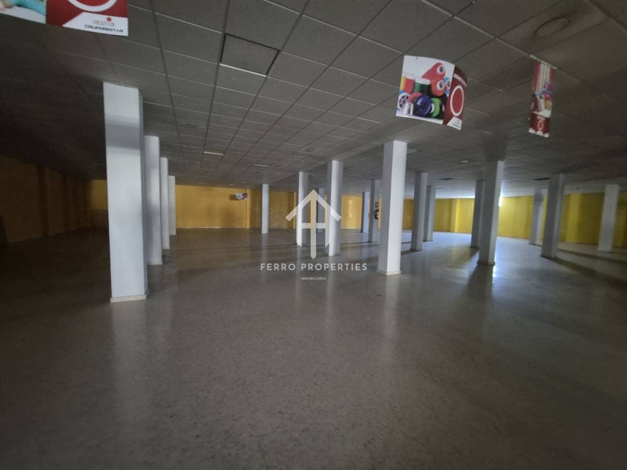 Erhverv til salg i Albolote - € 750.000 (Ref: 9152632)