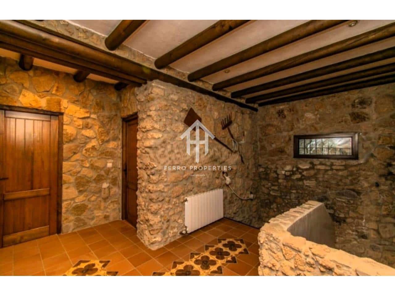 5 sypialnia Finka/Dom wiejski na sprzedaż w Algarinejo z basenem - 249 900 € (Ref: 9152635)