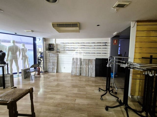 1 makuuhuone Kaupallinen myytävänä paikassa Loja - 118 900 € (Ref: 9152639)