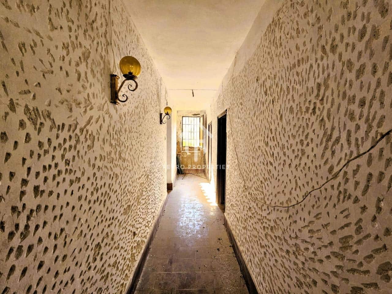 9 sypialnia Finka/Dom wiejski na sprzedaż w Loja - 78 900 € (Ref: 9152640)