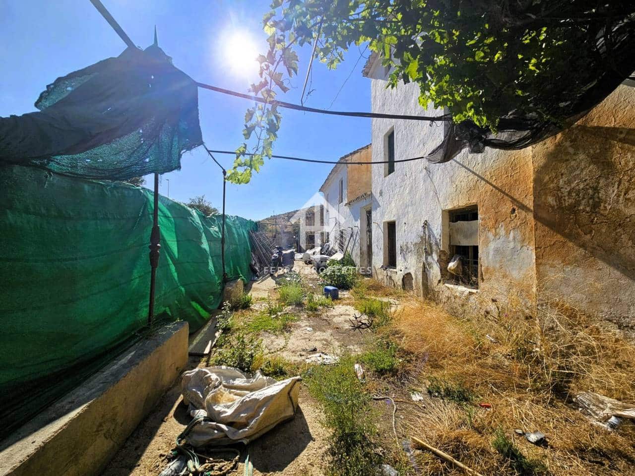 9 sypialnia Finka/Dom wiejski na sprzedaż w Loja - 78 900 € (Ref: 9152640)