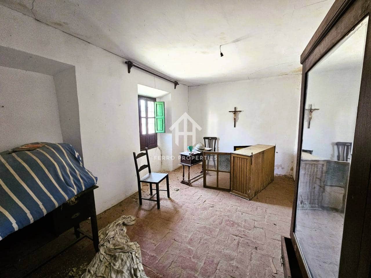 9 sypialnia Finka/Dom wiejski na sprzedaż w Loja - 78 900 € (Ref: 9152640)