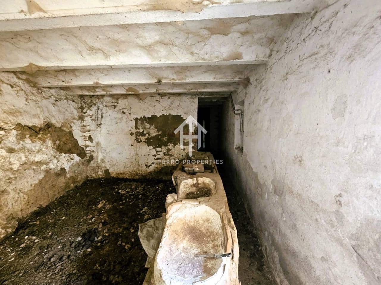 9 sypialnia Finka/Dom wiejski na sprzedaż w Loja - 78 900 € (Ref: 9152640)