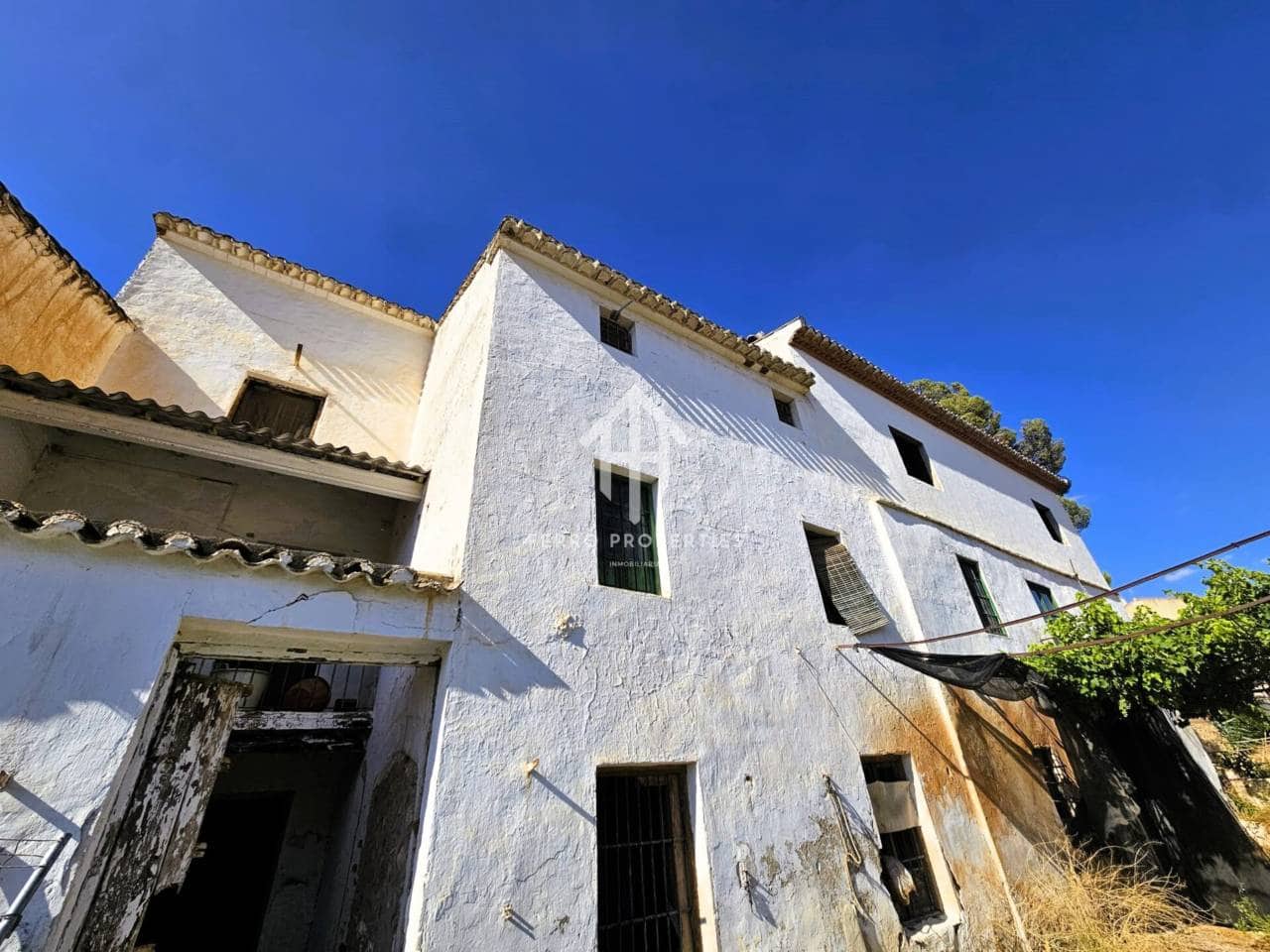 9 sypialnia Finka/Dom wiejski na sprzedaż w Loja - 78 900 € (Ref: 9152640)