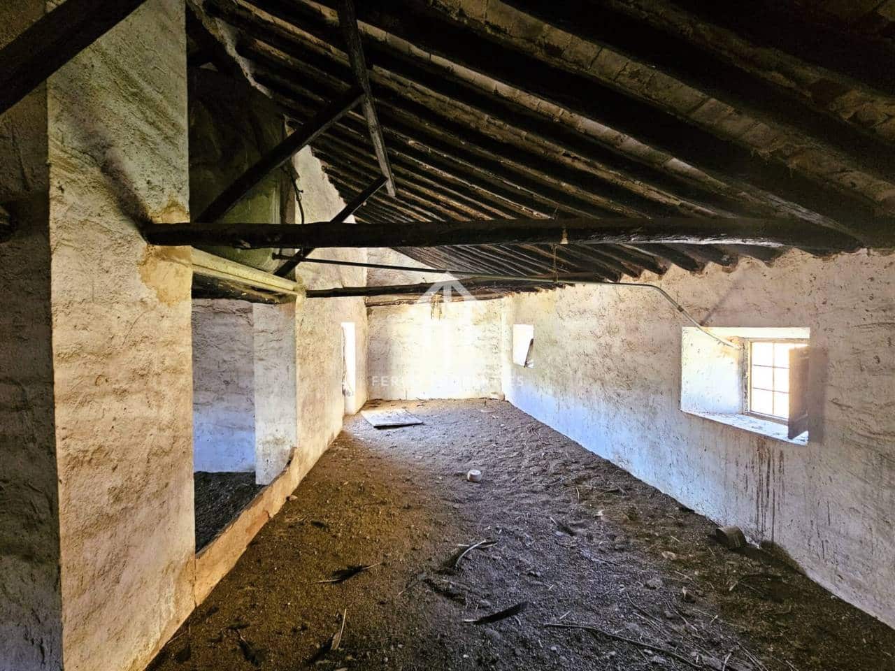 9 sypialnia Finka/Dom wiejski na sprzedaż w Loja - 78 900 € (Ref: 9152640)