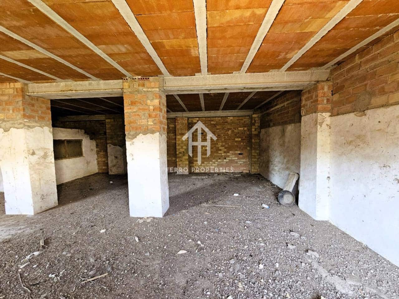 9 sypialnia Finka/Dom wiejski na sprzedaż w Loja - 78 900 € (Ref: 9152640)