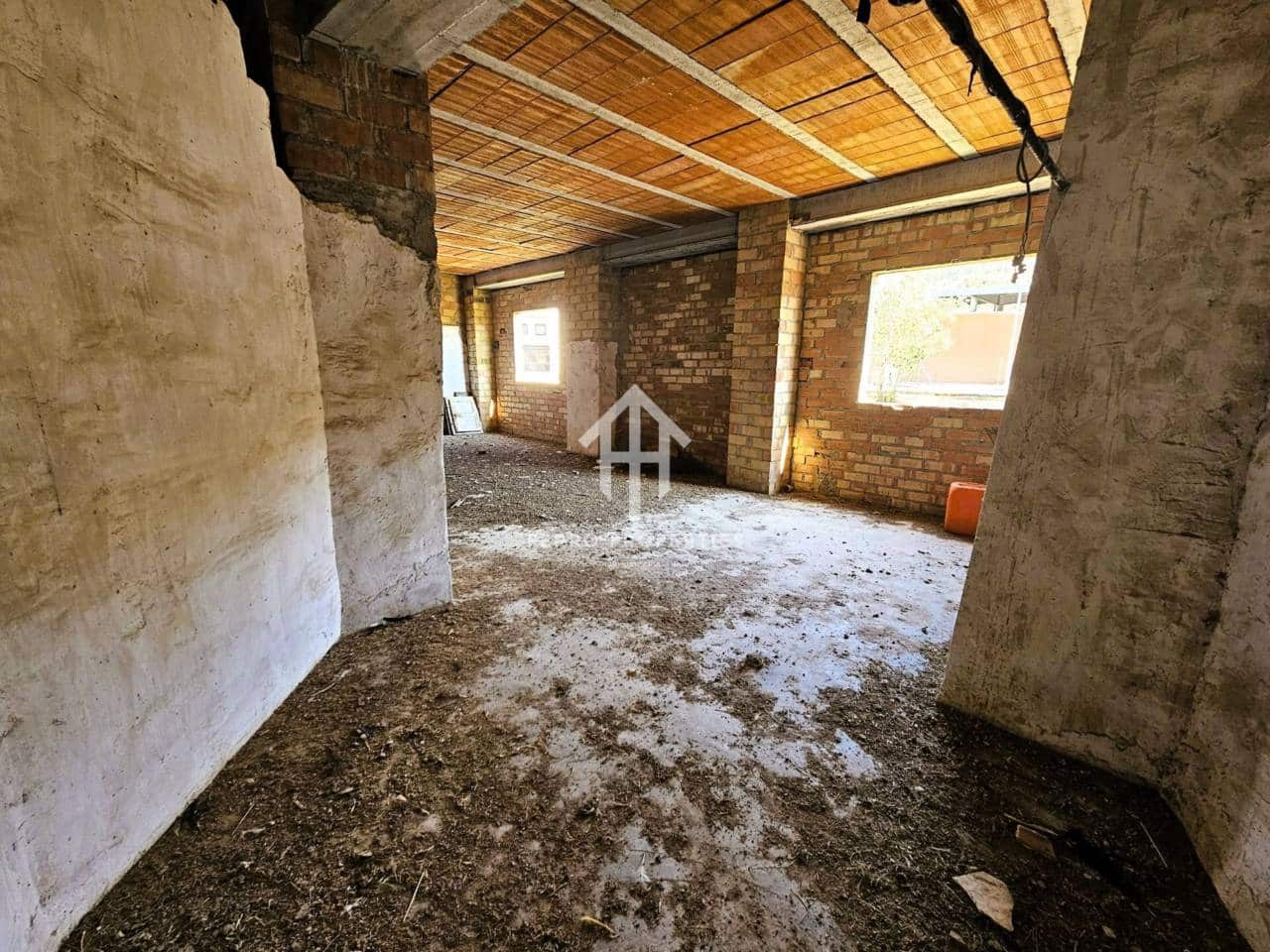 9 sypialnia Finka/Dom wiejski na sprzedaż w Loja - 78 900 € (Ref: 9152640)