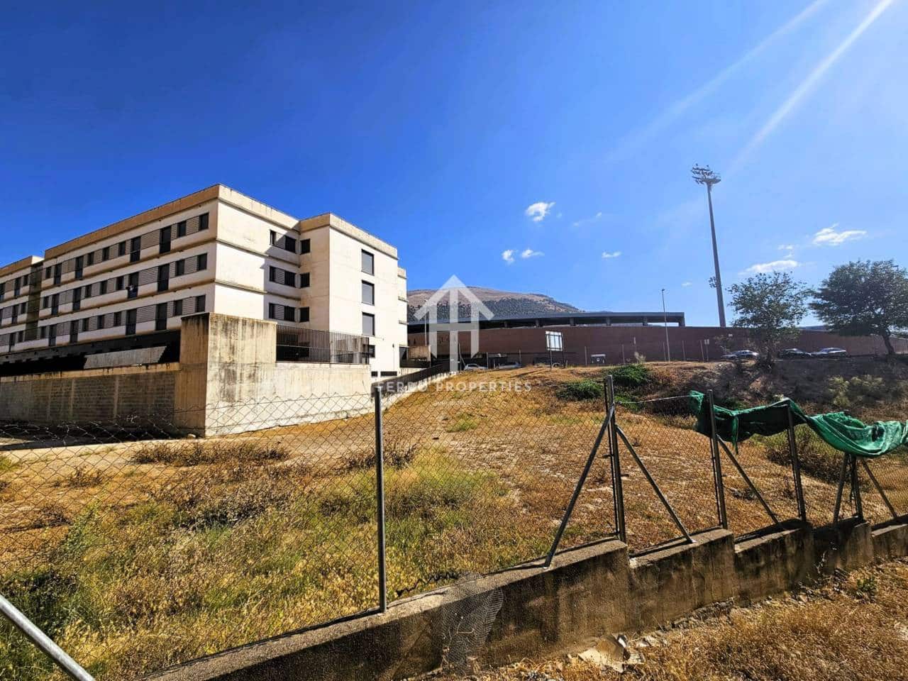 9 sypialnia Finka/Dom wiejski na sprzedaż w Loja - 78 900 € (Ref: 9152640)