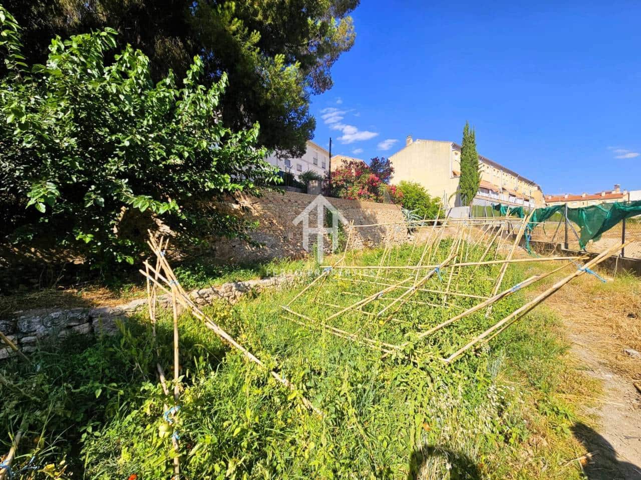 9 sypialnia Finka/Dom wiejski na sprzedaż w Loja - 78 900 € (Ref: 9152640)