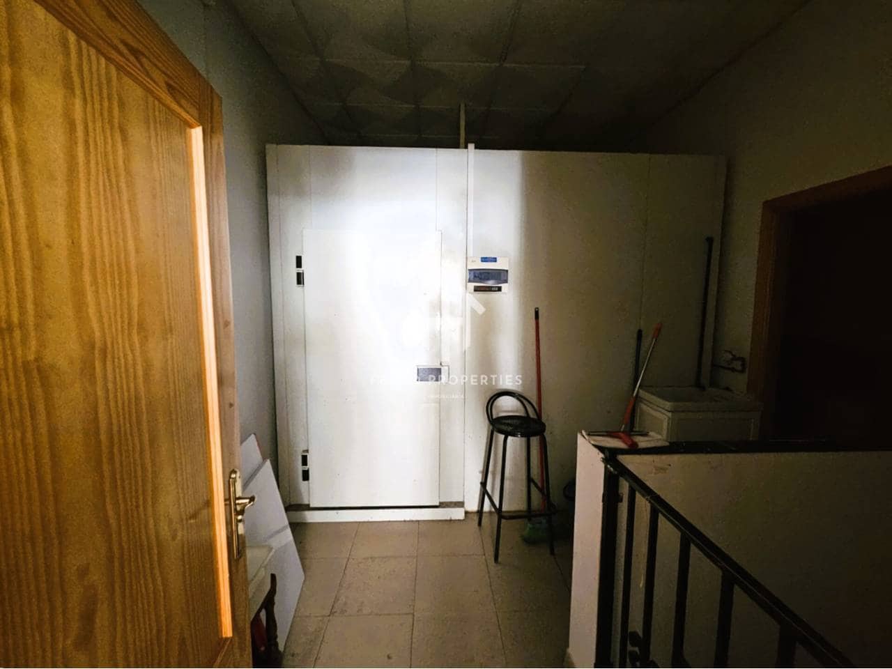 Local Commercial à louer à Loja - 400 € (Ref: 9152641)