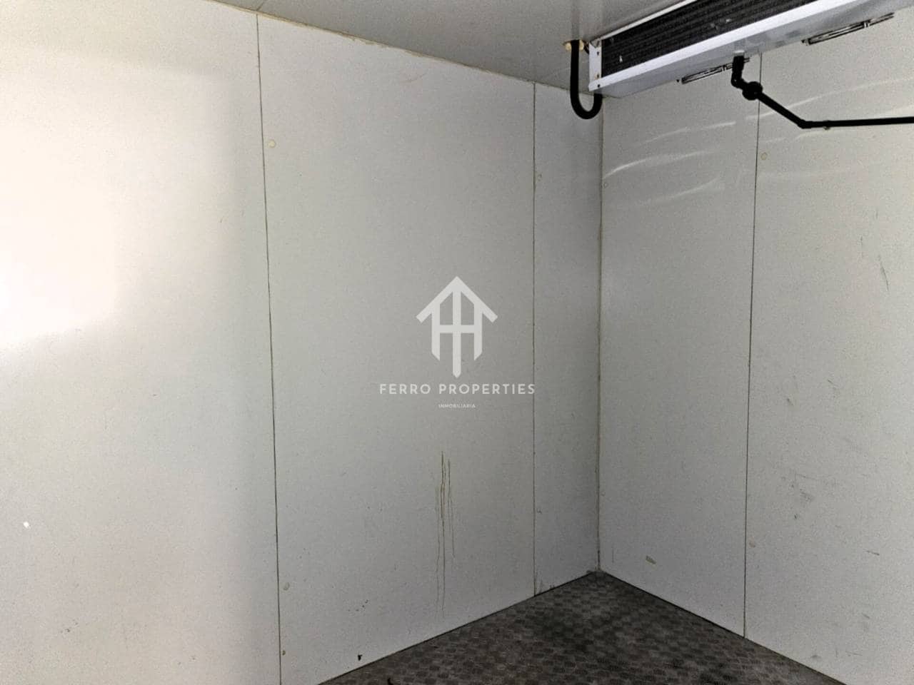 Local Commercial à louer à Loja - 400 € (Ref: 9152641)