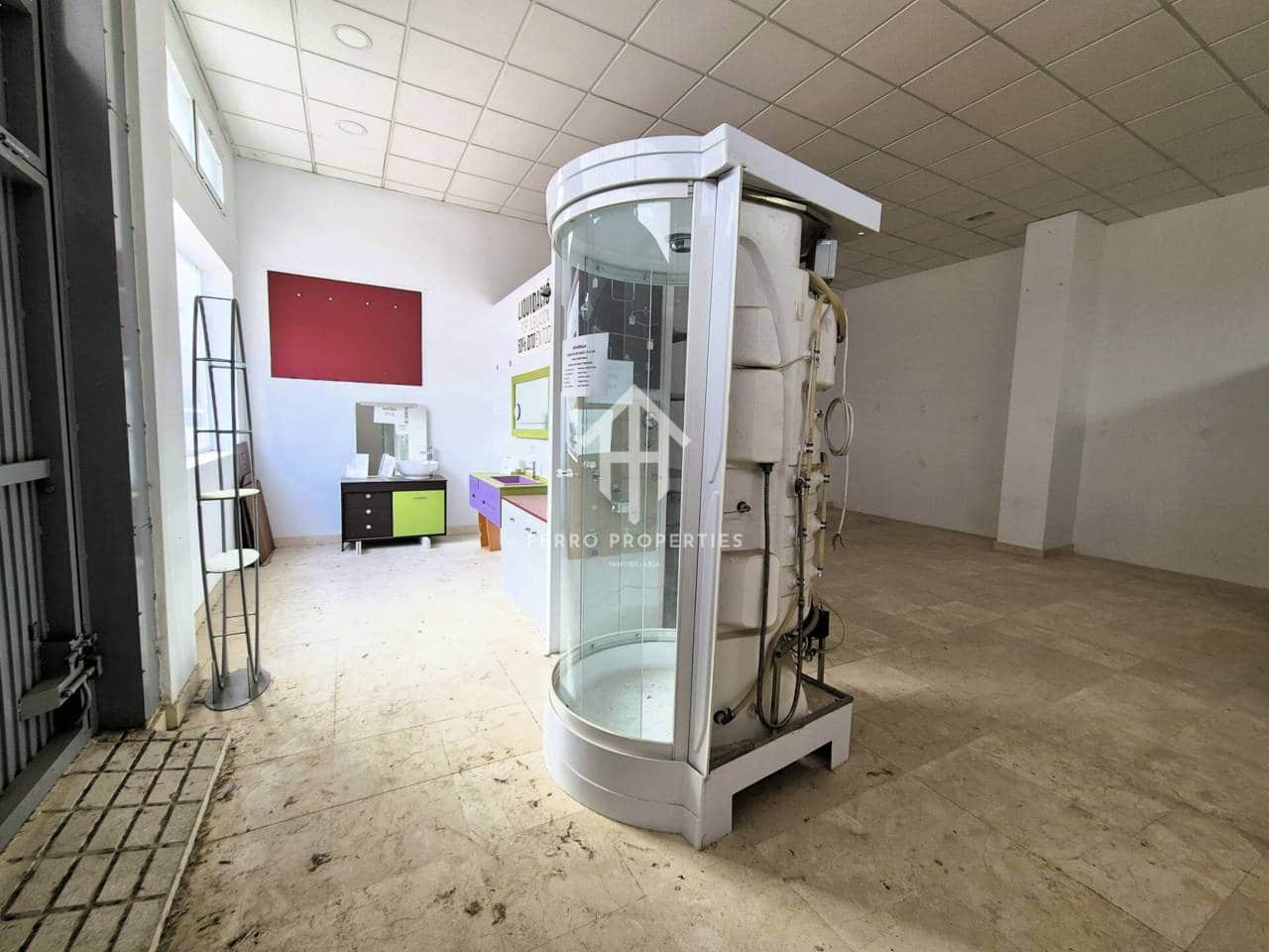 Erhverv til leje i Loja - € 400 (Ref: 9152647)