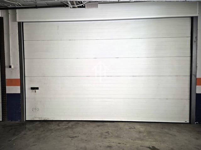 Garage til salg i Loja - € 34.900 (Ref: 9152654)
