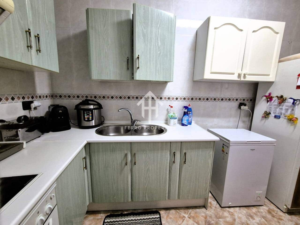 4 slaapkamer Flat te koop in Algarinejo - € 58.900 (Ref: 9152656)