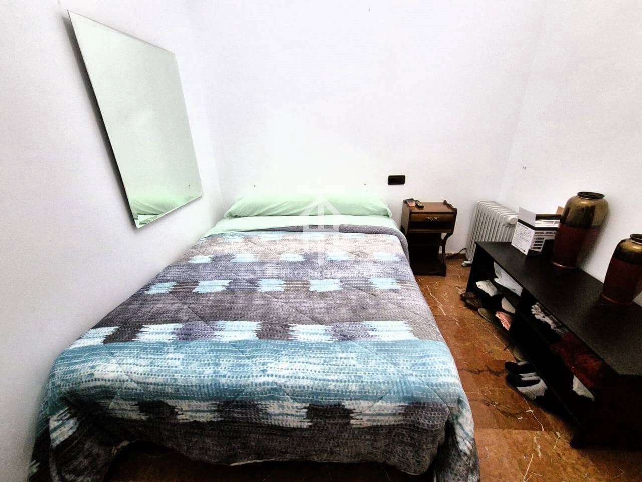 4 slaapkamer Flat te koop in Algarinejo - € 58.900 (Ref: 9152656)