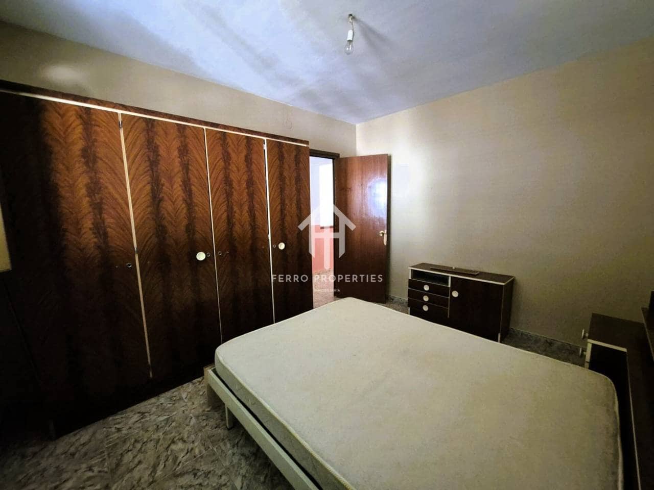 9 soverom Hus til salgs i Loja - € 149 900 (Ref: 9152660)