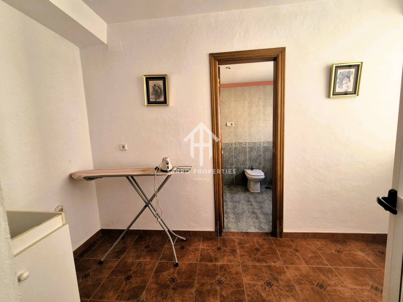 9 soverom Hus til salgs i Loja - € 149 900 (Ref: 9152660)