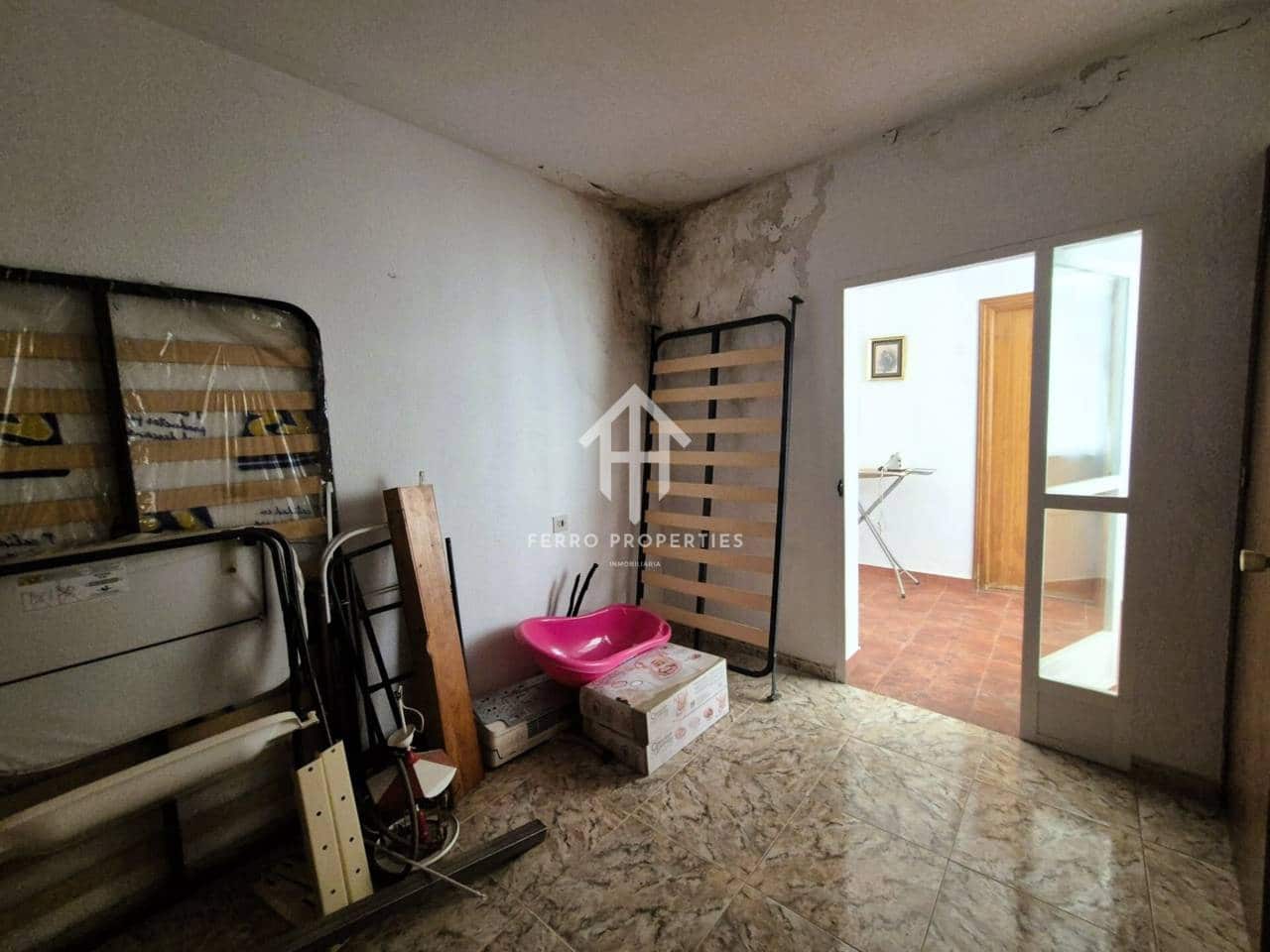 9 soverom Hus til salgs i Loja - € 149 900 (Ref: 9152660)