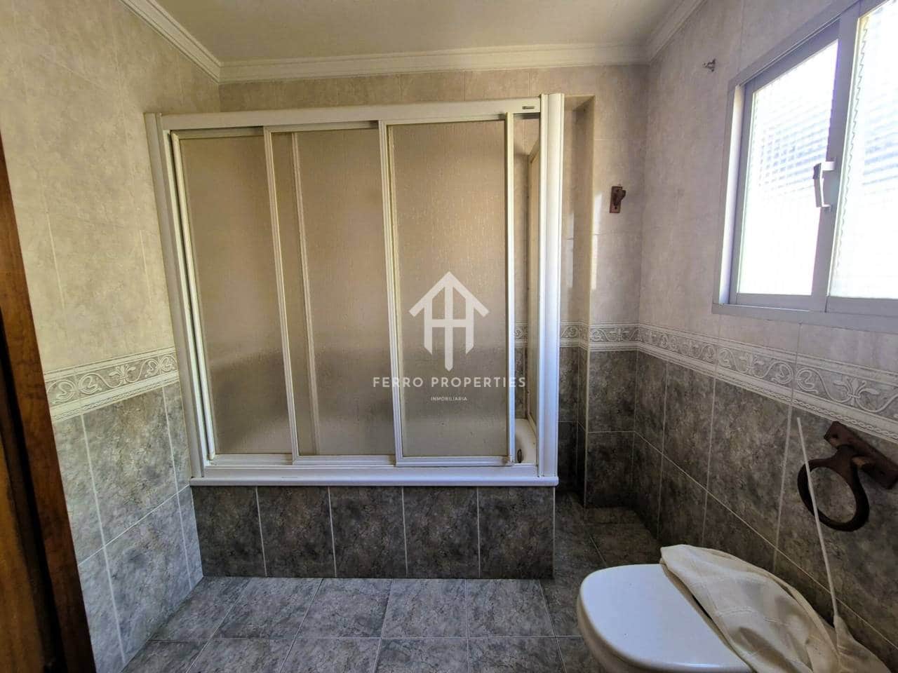 9 soverom Hus til salgs i Loja - € 149 900 (Ref: 9152660)