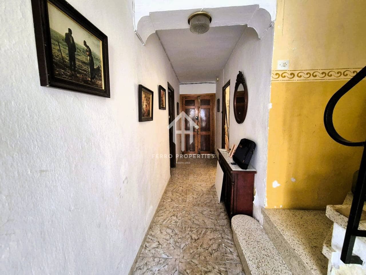 9 soverom Hus til salgs i Loja - € 149 900 (Ref: 9152660)