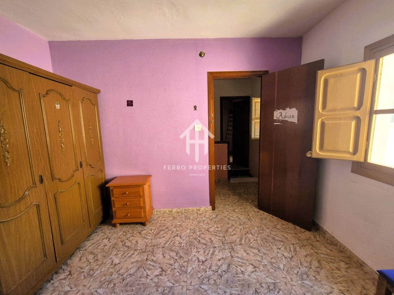 9 soverom Hus til salgs i Loja - € 149 900 (Ref: 9152660)