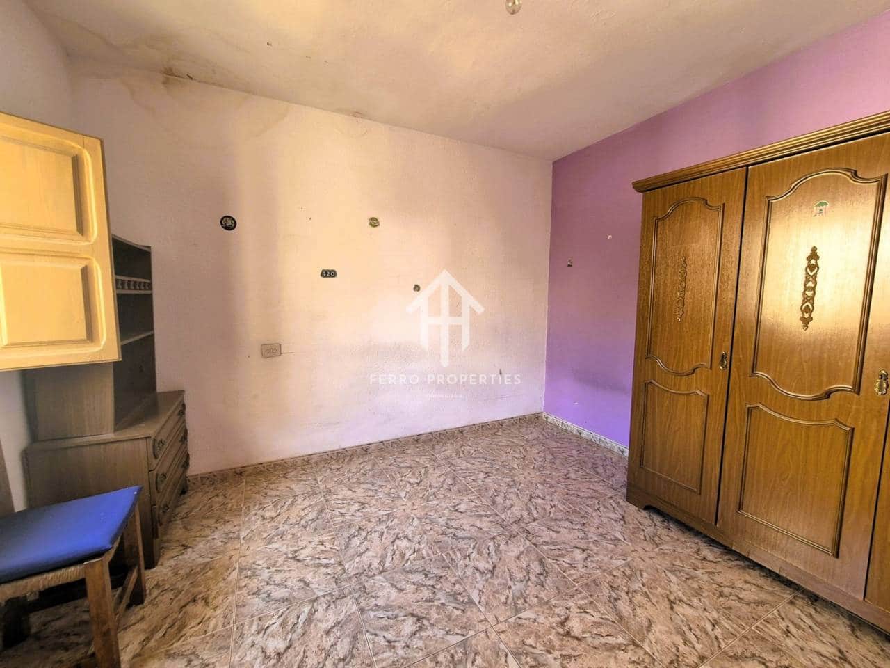 9 soverom Hus til salgs i Loja - € 149 900 (Ref: 9152660)