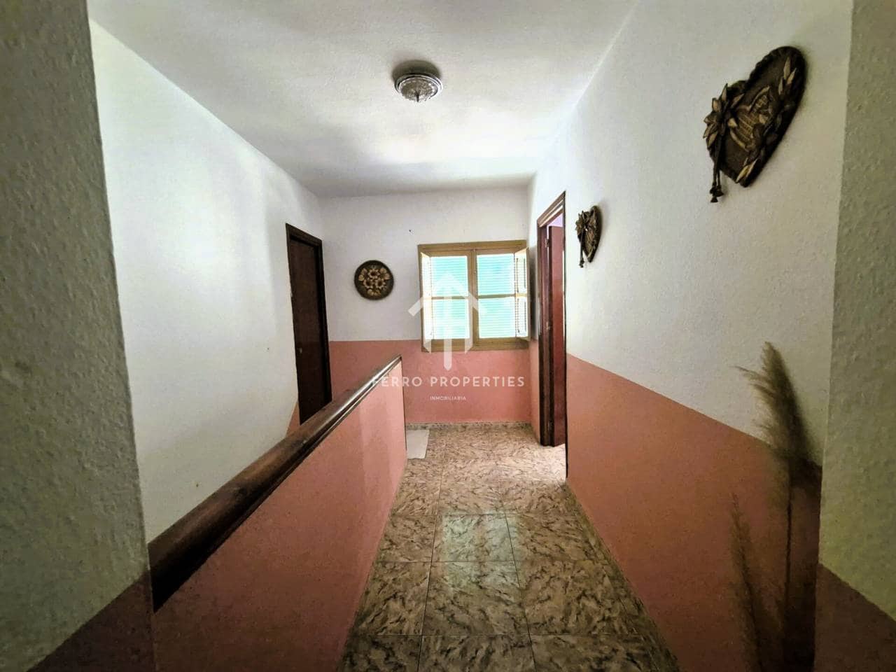 9 soverom Hus til salgs i Loja - € 149 900 (Ref: 9152660)