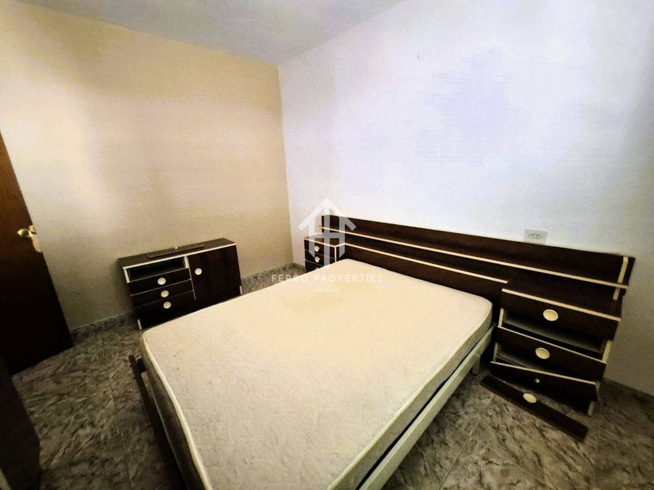 9 soverom Hus til salgs i Loja - € 149 900 (Ref: 9152660)